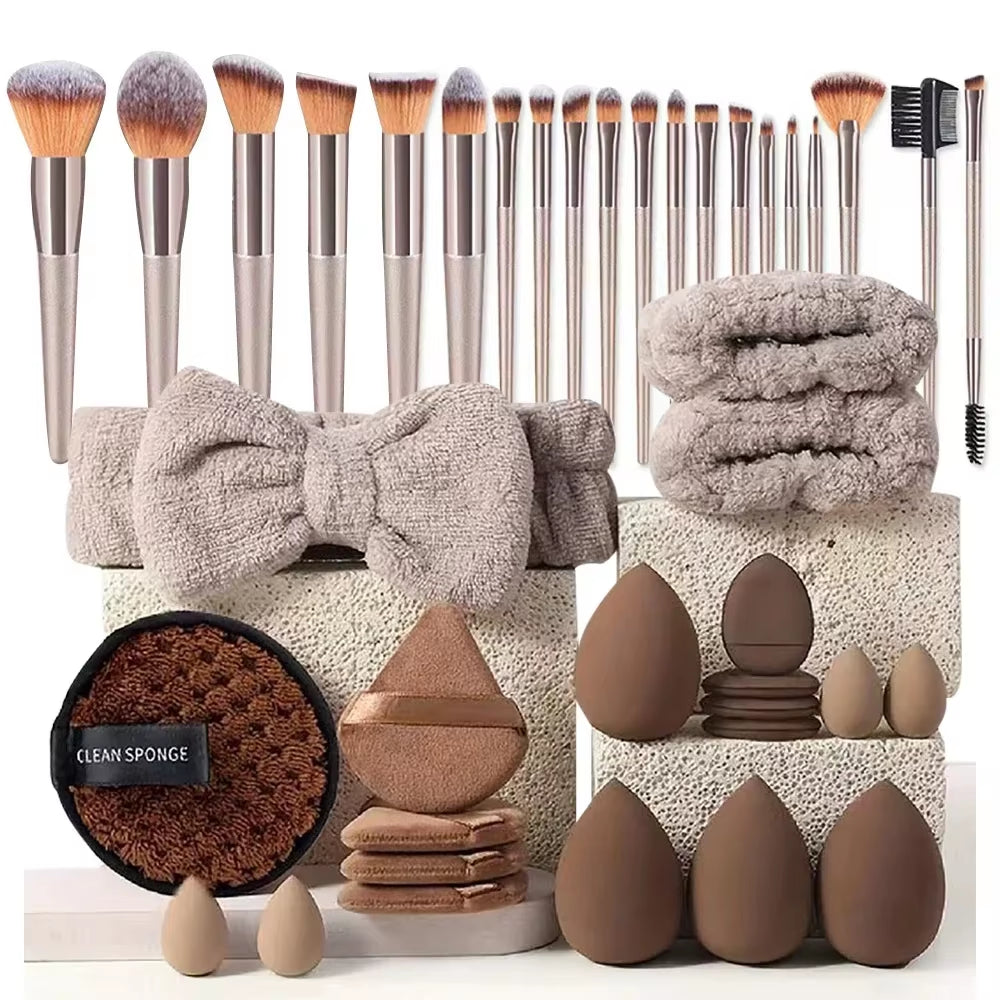 13/33Pcs Professional Makeup Brush Set with Accessories for Combination Skin- Featuring Soft Brushes，Suitable for Beginners