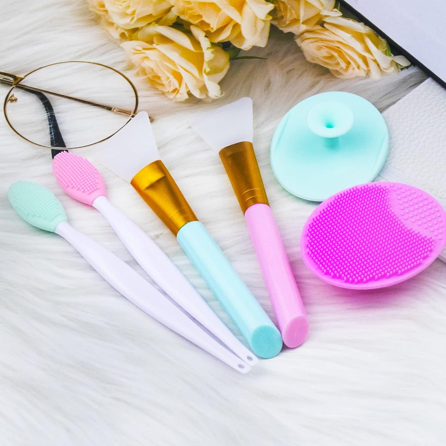 6 PCS Silicone Face Scrubber Brush Set, 2Pcs Lip Scrub Brushes and Face Cleansing Brush Silicone Exfoliator Tool and Facial Applicator for Women Men