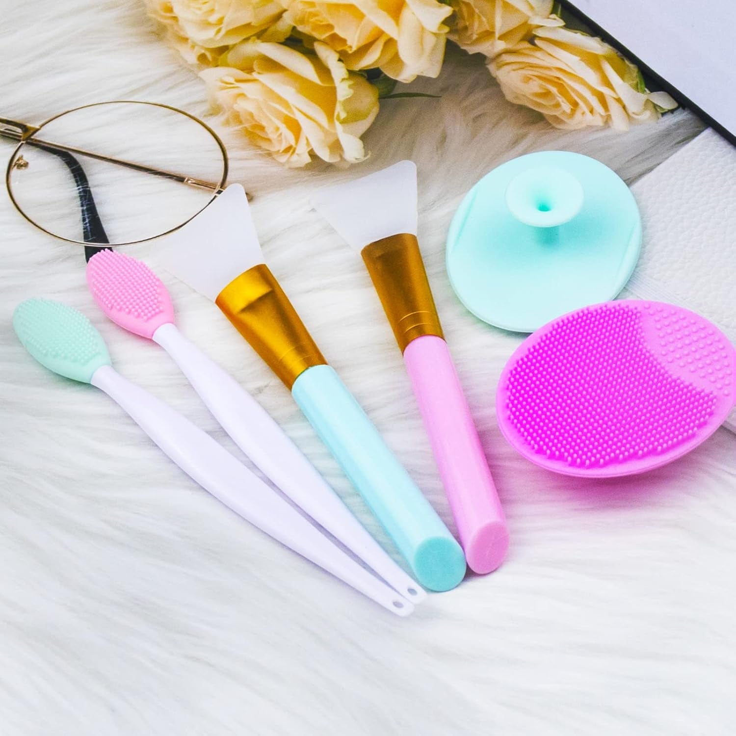 6 PCS Silicone Face Scrubber Brush Set, 2Pcs Lip Scrub Brushes and Face Cleansing Brush Silicone Exfoliator Tool and Facial Applicator for Women Men