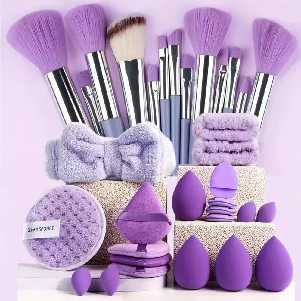 13/33Pcs Professional Makeup Brush Set with Accessories for Combination Skin- Featuring Soft Brushes，Suitable for Beginners